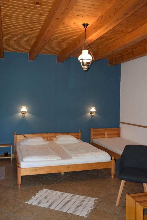 Hotel Nyitott Kapu Vendeghaz Felsőtárkány Exterior foto