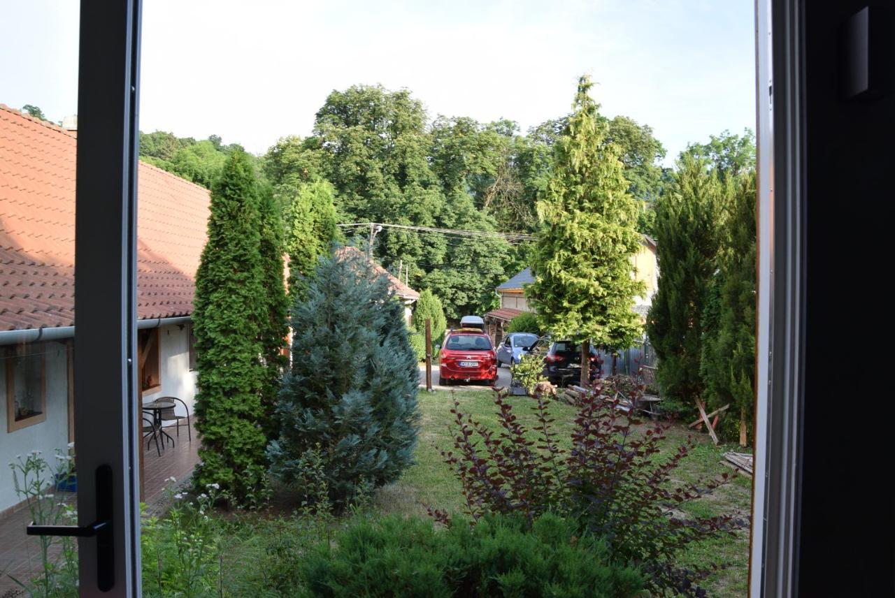 Hotel Nyitott Kapu Vendeghaz Felsőtárkány Exterior foto